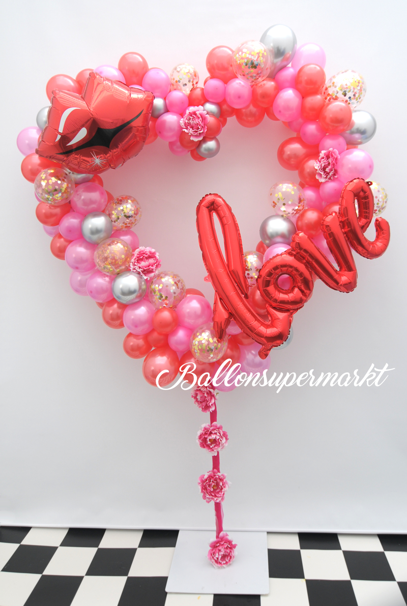 Ballondekoration Love is in the air